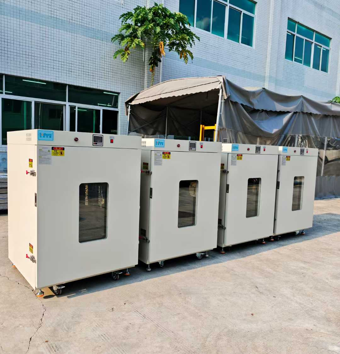 (640L高溫試驗箱(300℃)) (640L高溫試驗箱(300℃))